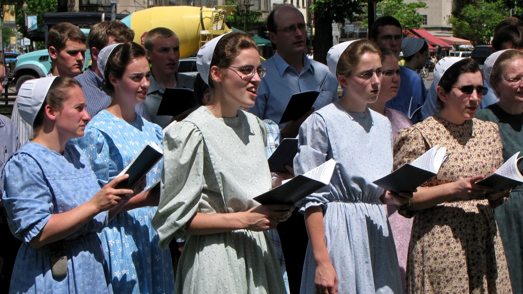choir holding songbooks