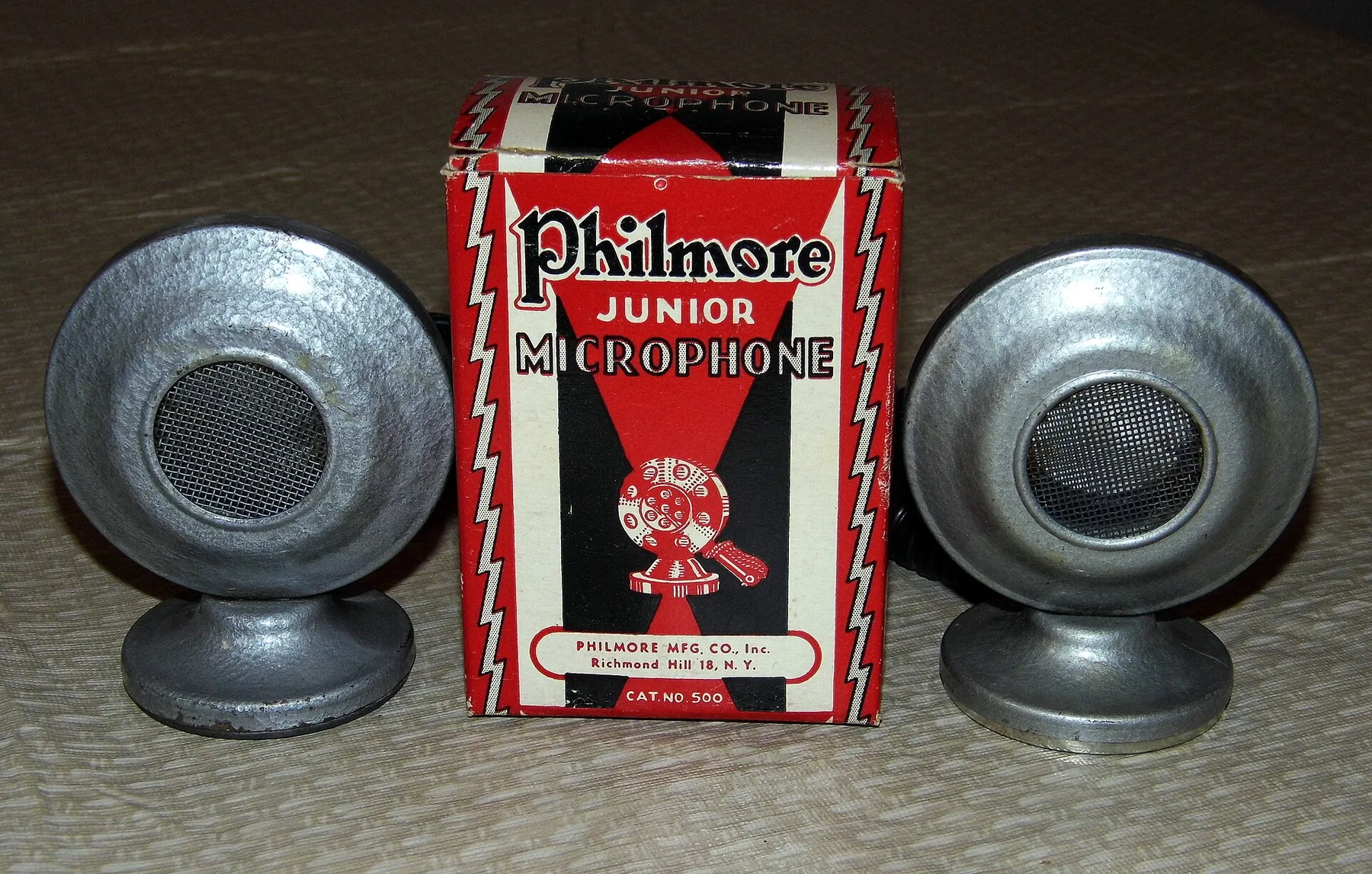 Microphones anciens pour voix chorale Microphones anciens pour voix chorale