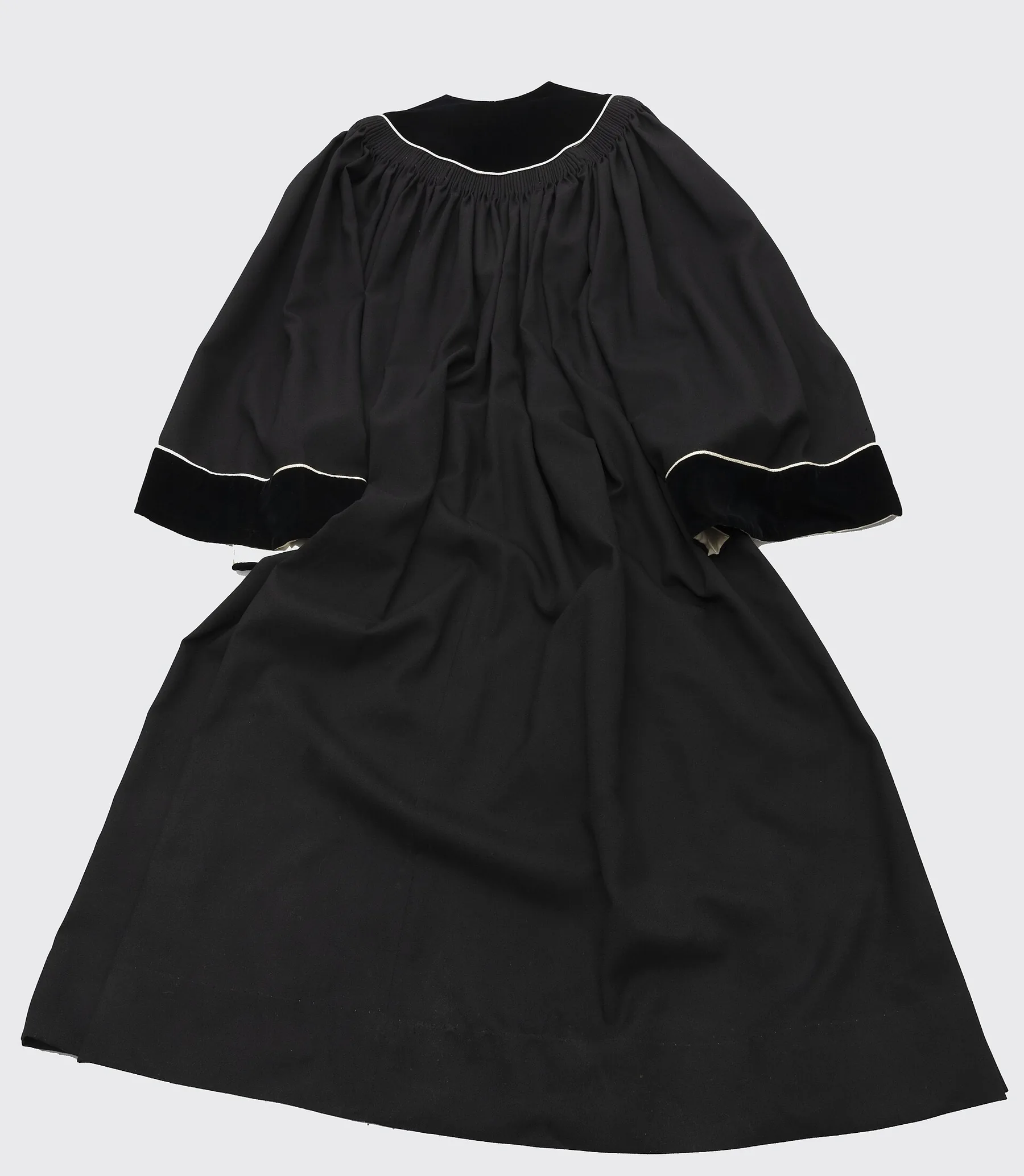 traditional black choir robe