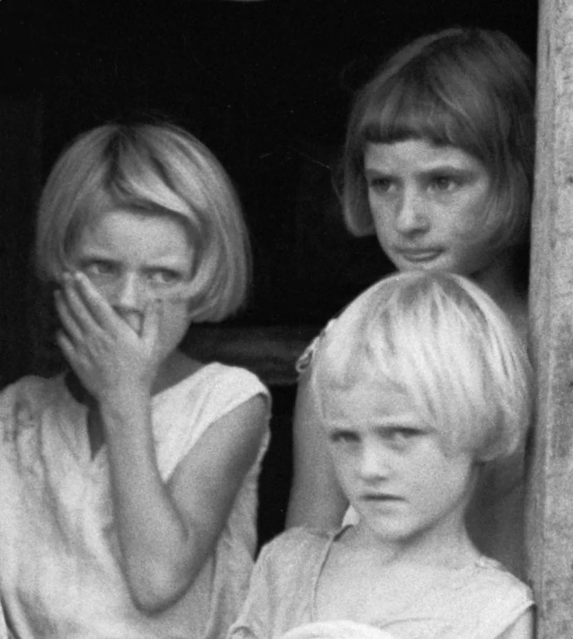 Enfants attentifs pendant chorale